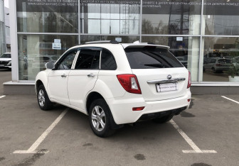 Подержанный автомобиль Lifan X60 2013 года (5 фото)