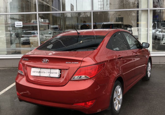 Подержанный автомобиль Hyundai Solaris Sedan 2014 года (5 фото)