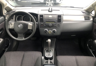 Подержанный автомобиль Nissan Tiida Sedan 2011 года (10 фото)