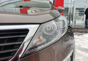 Подержанный автомобиль Kia Sportage 2011 года (9 фото)