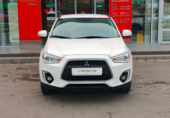 Подержанный автомобиль Mitsubishi ASX 2014 года (2 фото)