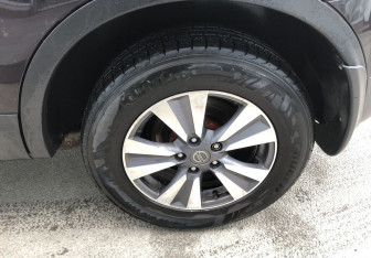 Подержанный автомобиль Nissan Qashqai 2012 года (14 фото)