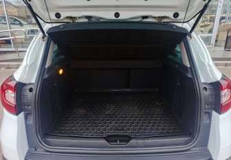 Подержанный автомобиль Renault Kaptur 2018 года (12 фото)