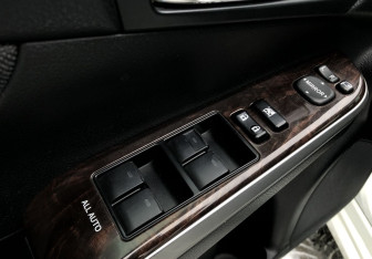 Подержанный автомобиль Toyota Camry Sedan 2016 года (13 фото)