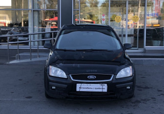 Подержанный автомобиль Ford Focus Hatchback 2008 года (2 фото)