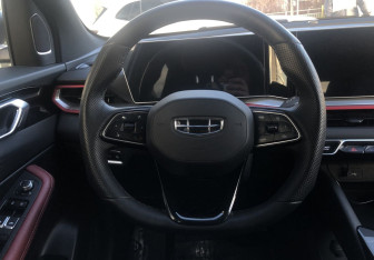 Подержанный автомобиль Geely Coolray 2024 года (13 фото)