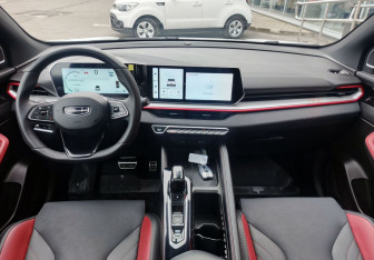 Подержанный автомобиль Geely Coolray 2024 года (15 фото)