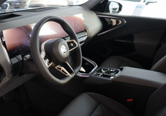 Новый BMW X3 2025 (11 фото)