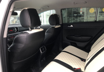 Подержанный автомобиль Kia Sportage 2017 года (11 фото)