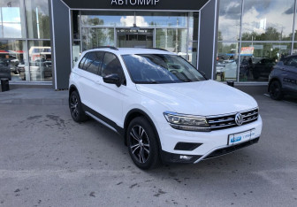 Подержанный автомобиль Volkswagen Tiguan 2019 года (3 фото)