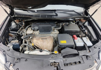 Подержанный автомобиль Toyota Camry Sedan 2012 года (11 фото)