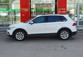 Подержанный автомобиль Volkswagen Tiguan 2020 года (8 фото)