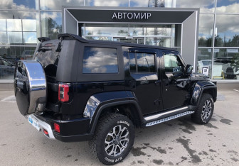 Подержанный автомобиль BAIC BJ40 2021 года (5 фото)
