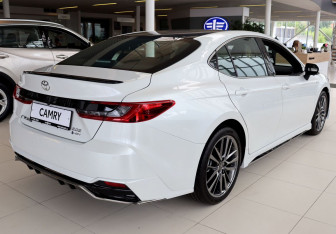Новый Toyota Camry Sedan 2026 (8 фото)