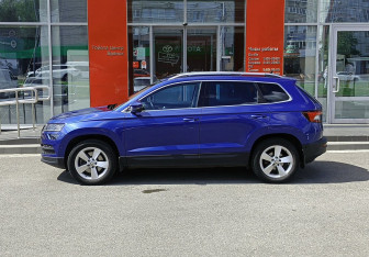 Подержанный автомобиль Skoda Karoq 2020 года (8 фото)