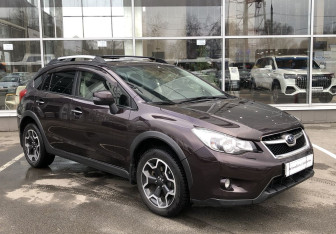 Подержанный автомобиль Subaru XV 2012 года (3 фото)