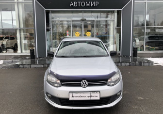 Подержанный автомобиль Volkswagen Polo Sedan 2014 года (2 фото)