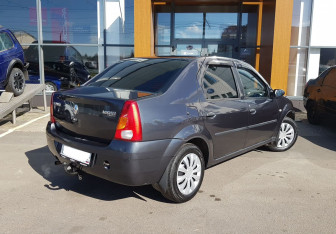 Подержанный автомобиль Renault Logan Sedan 2007 года (5 фото)