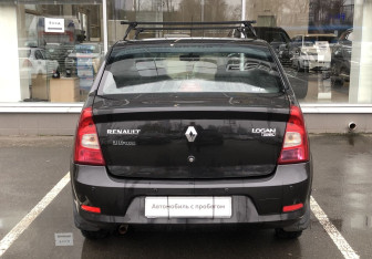 Подержанный автомобиль Renault Logan Sedan 2012 года (6 фото)