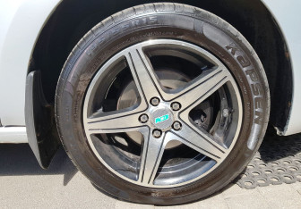 Подержанный автомобиль Volkswagen Polo Sedan 2010 года (12 фото)