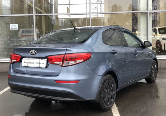 Подержанный автомобиль Kia Rio Sedan 2015 года (5 фото)