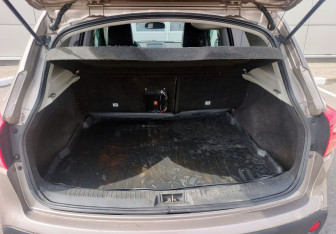 Подержанный автомобиль Nissan Qashqai 2007 года (12 фото)