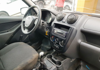 Подержанный автомобиль LADA (ВАЗ) Granta Sedan 2017 года (9 фото)