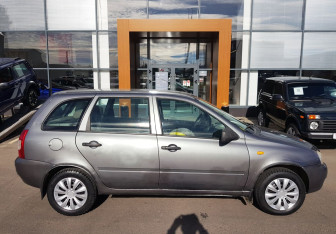 Подержанный автомобиль LADA (ВАЗ) Kalina Wagon 2011 года (4 фото)