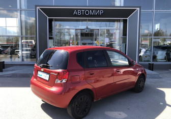 Подержанный автомобиль Chevrolet Aveo Hatchback 2006 года (5 фото)