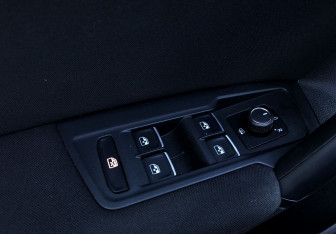 Подержанный автомобиль Volkswagen Tiguan 2018 года (13 фото)