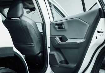 Новый Toyota RAV4 2025 (15 фото)