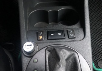 Подержанный автомобиль Skoda Fabia Hatchback 2011 года (12 фото)