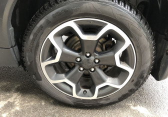 Подержанный автомобиль Subaru XV 2012 года (14 фото)