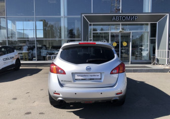 Подержанный автомобиль Nissan Murano Suv 2010 года (6 фото)