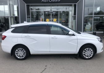 Подержанный автомобиль LADA (ВАЗ) Vesta Wagon 2018 года (4 фото)