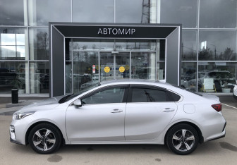 Подержанный автомобиль Kia Cerato Sedan 2021 года (8 фото)