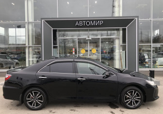 Подержанный автомобиль Toyota Camry Sedan 2017 года (4 фото)