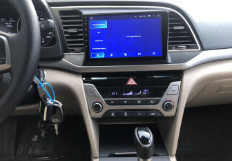 Подержанный автомобиль Hyundai Elantra Sedan 2017 года (14 фото)
