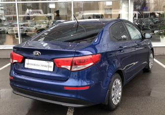 Подержанный автомобиль Kia Rio Sedan 2015 года (5 фото)