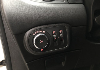 Подержанный автомобиль Opel Zafira Compactvan 2015 года (15 фото)