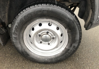 Подержанный автомобиль Chevrolet Niva 2016 года (14 фото)