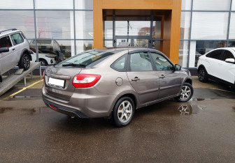 Подержанный автомобиль LADA (ВАЗ) Granta Hatchback 2019 года (5 фото)