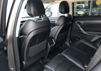 Подержанный автомобиль Geely Atlas Pro 2023 года (11 фото)