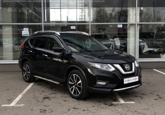 Подержанный автомобиль Nissan X-Trail 2019 года (3 фото)