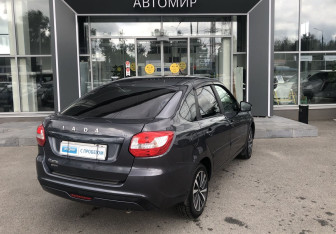 Подержанный автомобиль LADA (ВАЗ) Granta Liftback 2021 года (5 фото)