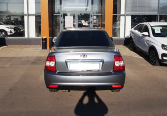 Подержанный автомобиль LADA (ВАЗ) Priora Sedan 2008 года (6 фото)