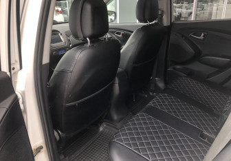 Подержанный автомобиль Hyundai ix35 2013 года (9 фото)