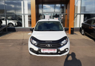Подержанный автомобиль LADA (ВАЗ) Granta Sedan 2021 года (2 фото)