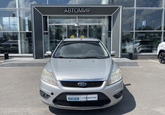 Подержанный автомобиль Ford Focus Sedan 2009 года (2 фото)