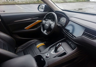 Подержанный автомобиль Haval F7x 2021 года (14 фото)